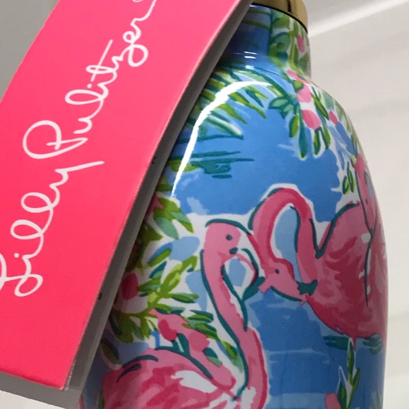 LILLY PULITZER SQUEEZE THE DAY WATER BOTTLE - Picture 3 of 10